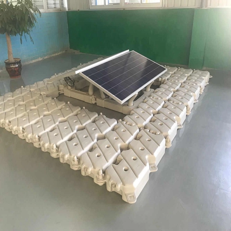 Modulo fotovoltaico con boa in HDPE di facile installazione Sistema di fattoria solare galleggiante con fontana solare