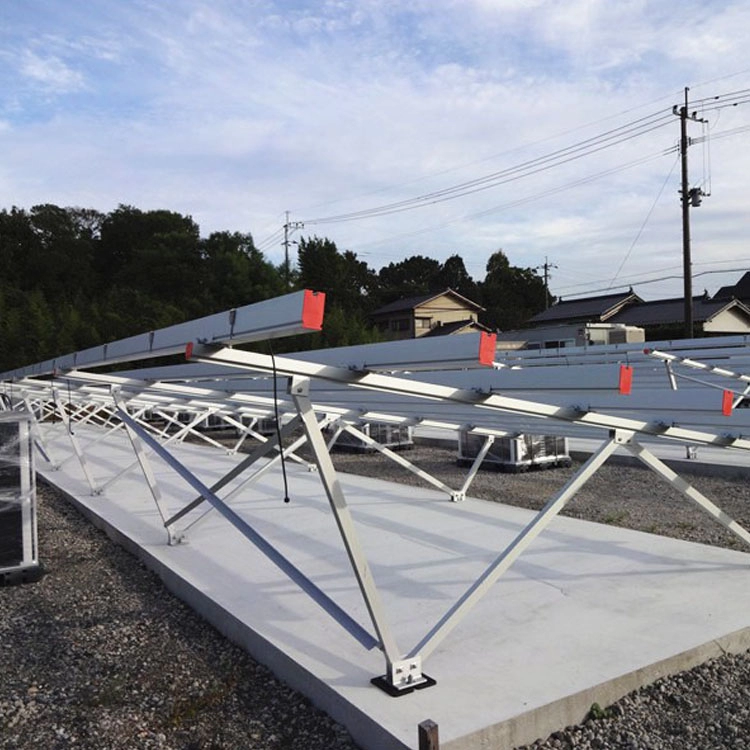 Struttura di supporto in alluminio per scaffalature solari per montaggio a terra