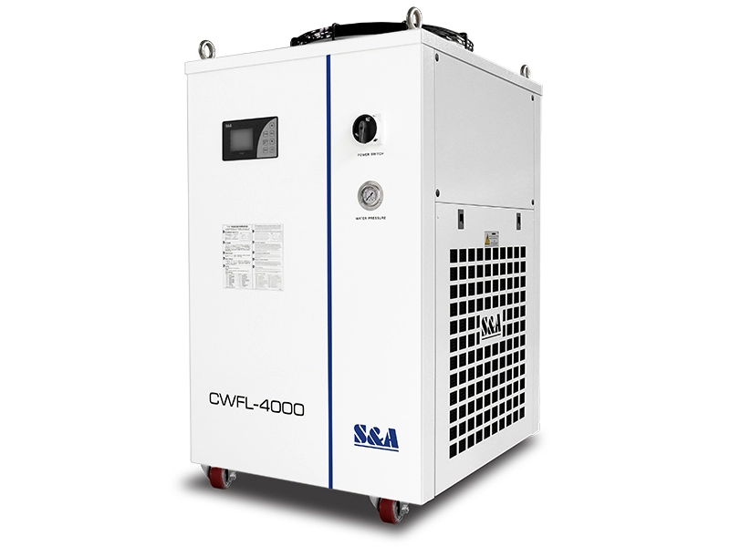 Refrigeratori d'acqua a doppio circuito di raffreddamento CWFL-4000 prestazioni di raffreddamento stabili AC 380V 50/60Hz