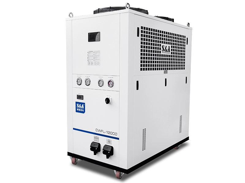 Refrigeratori d'acqua a ricircolo di refrigerazione raffreddati ad aria CWFL-12000 per laser fibra 12KW
