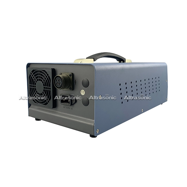 Generatore di saldatura ad ultrasuoni in PVC da 20 Khz 2000 W