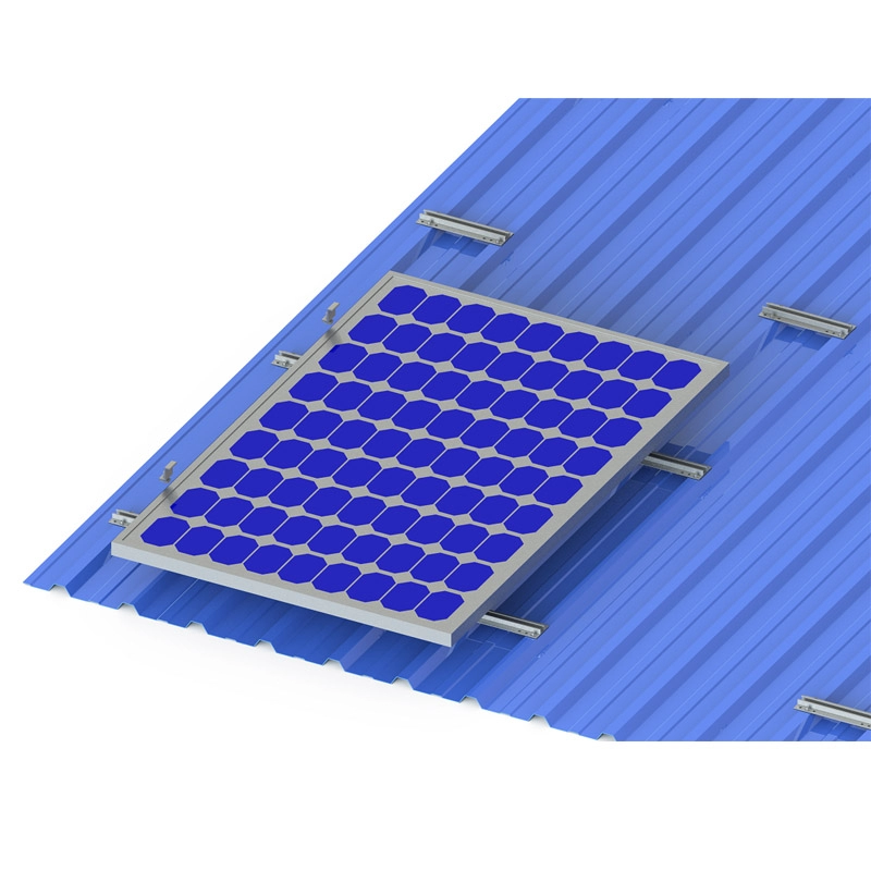 Soluzione senza rotaie per montaggio su tetto in metallo trapezoidale