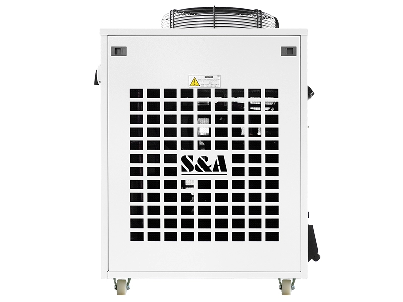 Refrigeratore raffreddato ad aria per sistema di polimerizzazione UV LED