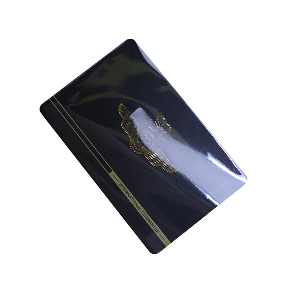 Tessere associative con stampa offset in PVC con finitura opaca e lamina d'oro
