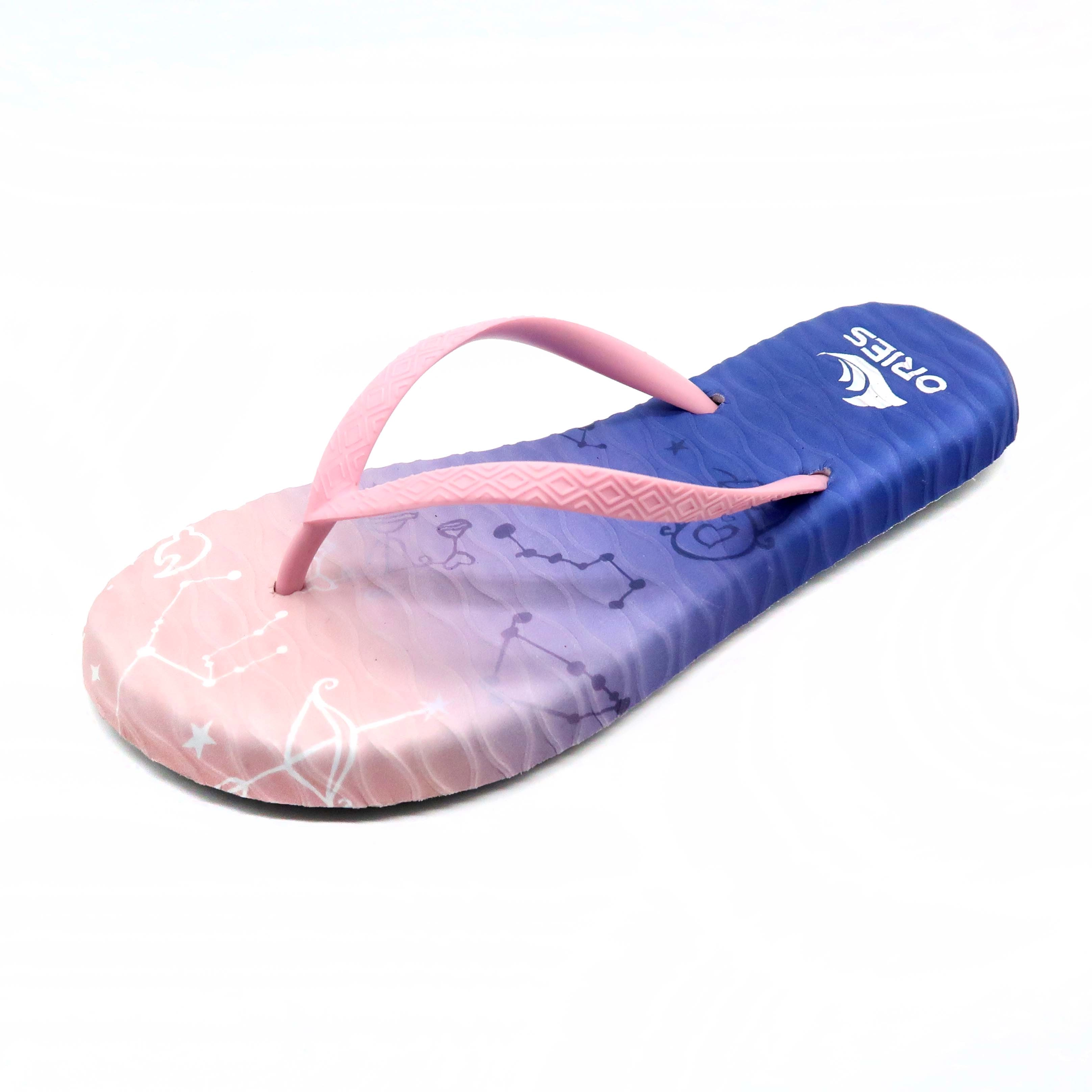 Sandalo infradito da ragazza all'aperto con costellazione di stampa digitale UV