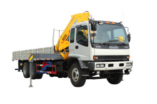 Africa Ghana ordina camion pesante Isuzu con gru