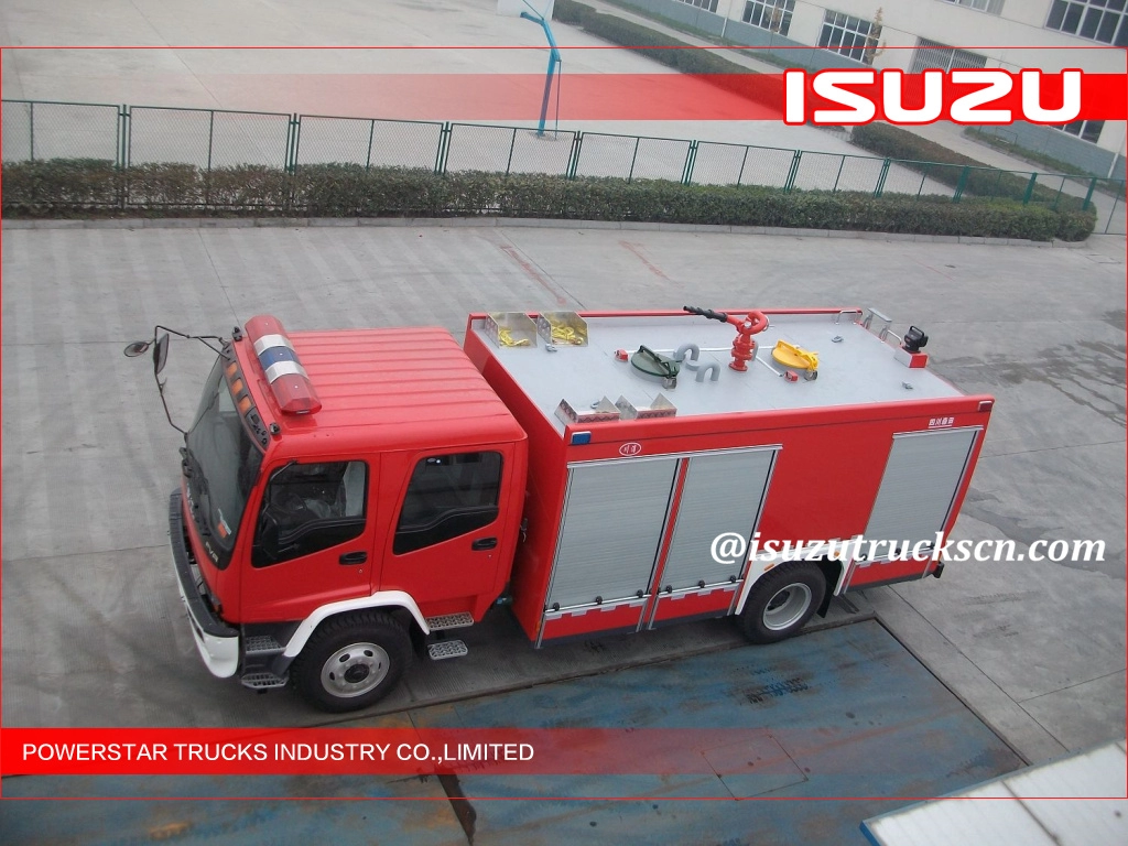 Autocarro antincendio ISUZU 2Ton con pompa a media pressione