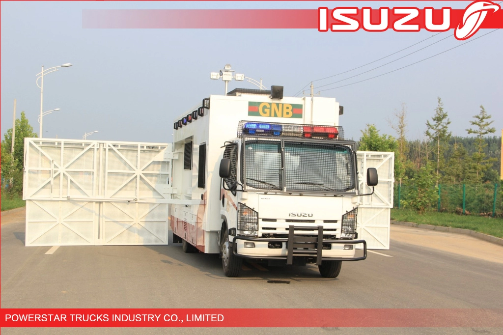 Camion officina della polizia di Isuzu con guardia per emergenza