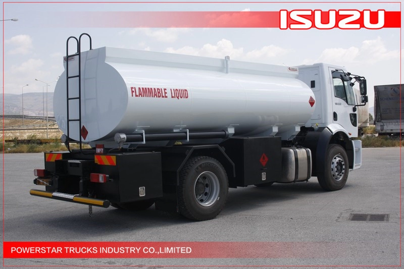 15000L Ghana Isuzu Carbon Steel Tank Trasporto di serbatoi per petrolio leggero/diesel