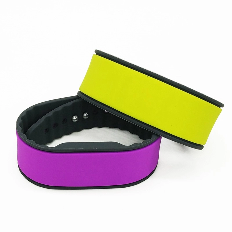 Cinturino in silicone RFID a doppio colore per fitness club