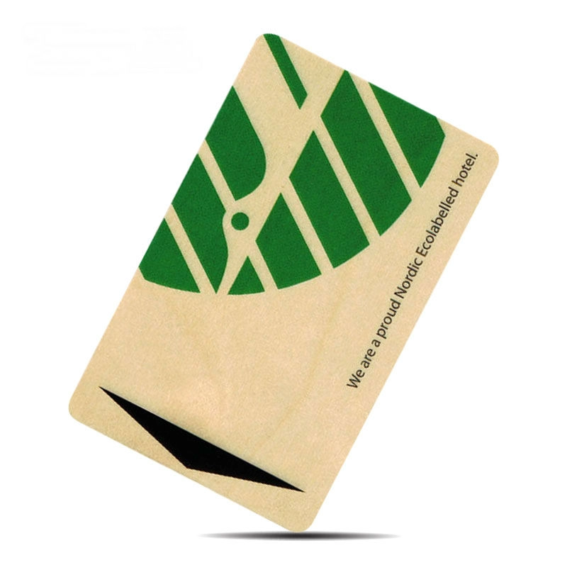 Le carte RFID ecologiche in legno con Mifare Plus vengono fornite per il controllo degli accessi degli hotel di lusso