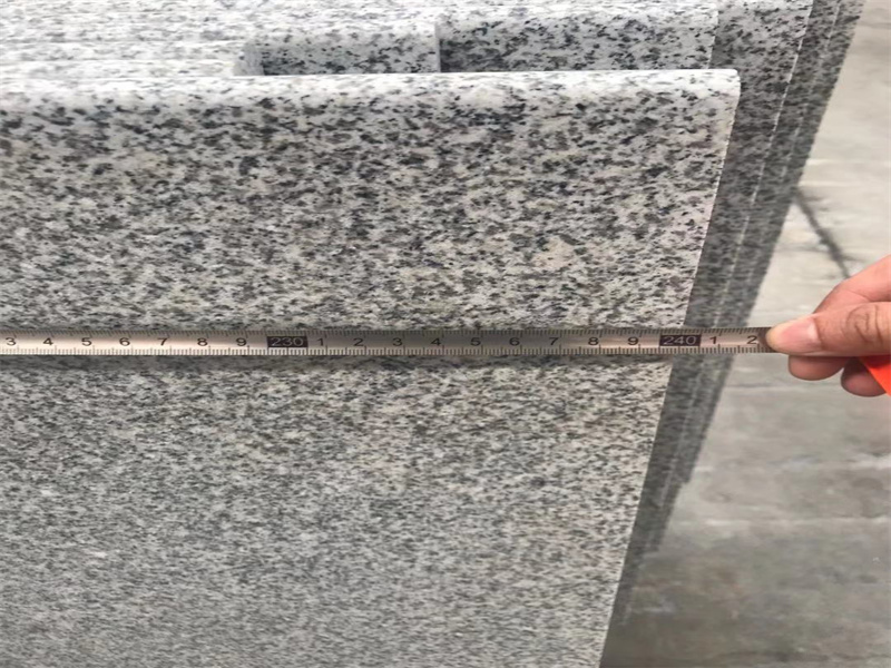 Pannelli grezzi per piano di lavoro in granito grigio