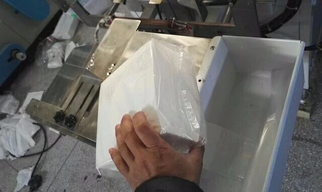 Macchina imballatrice semiautomatica del tessuto del tovagliolo di carta/macchina imballatrice del tessuto facciale