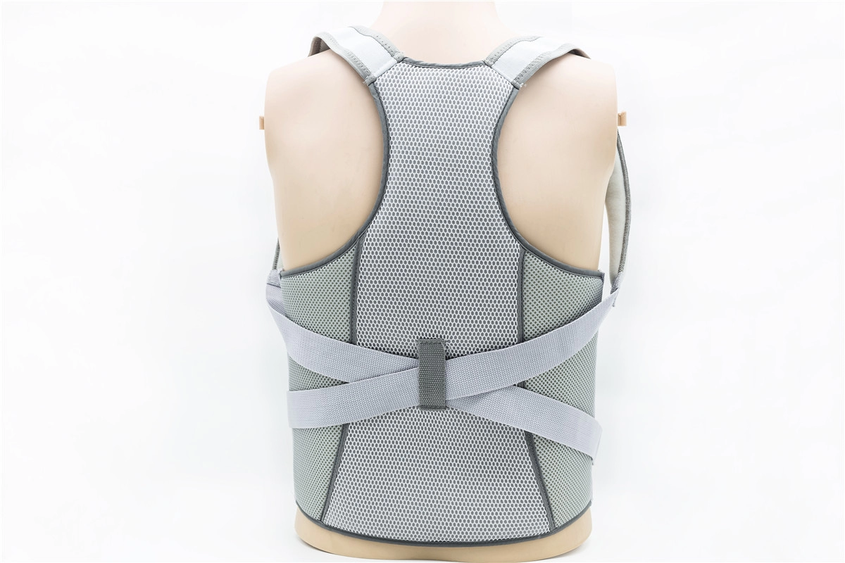Supporti spinali alti regolabili con barra in metallo per correttore posturale o bretelle per alleviare il dolore alla parte superiore della schiena