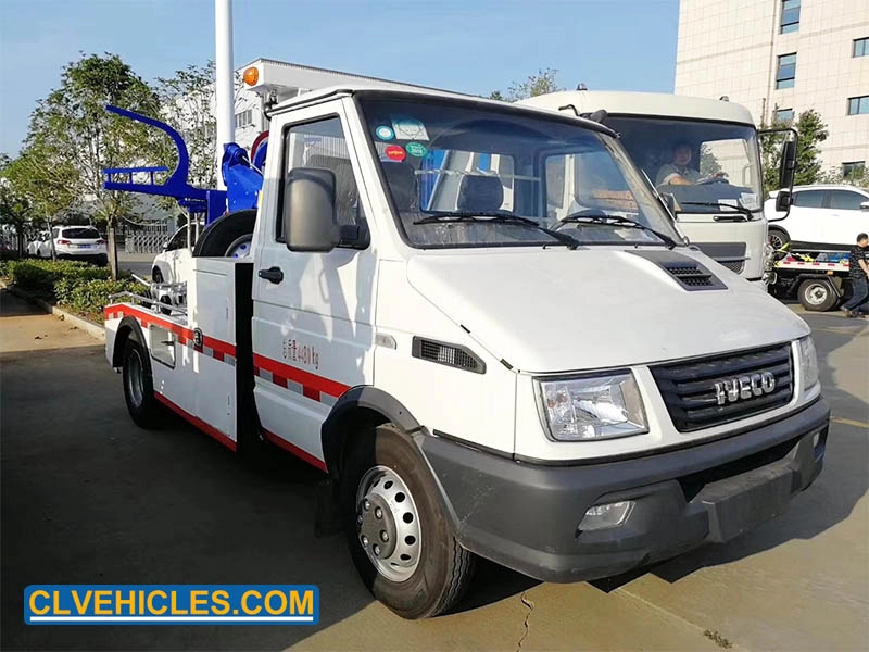 Autocarro demolitore integrato IVECO da 3 tonnellate