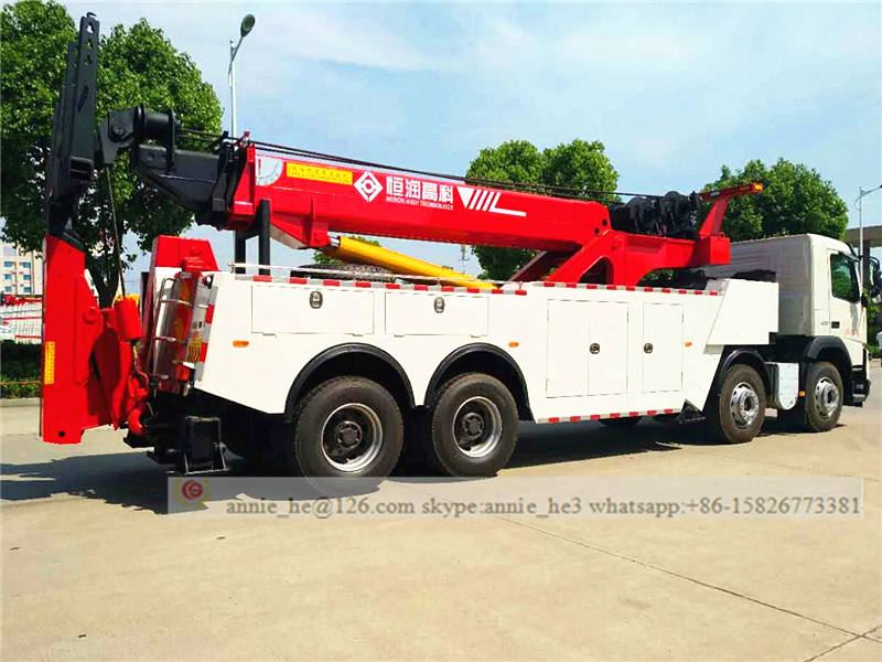 Rescue wrecker truck