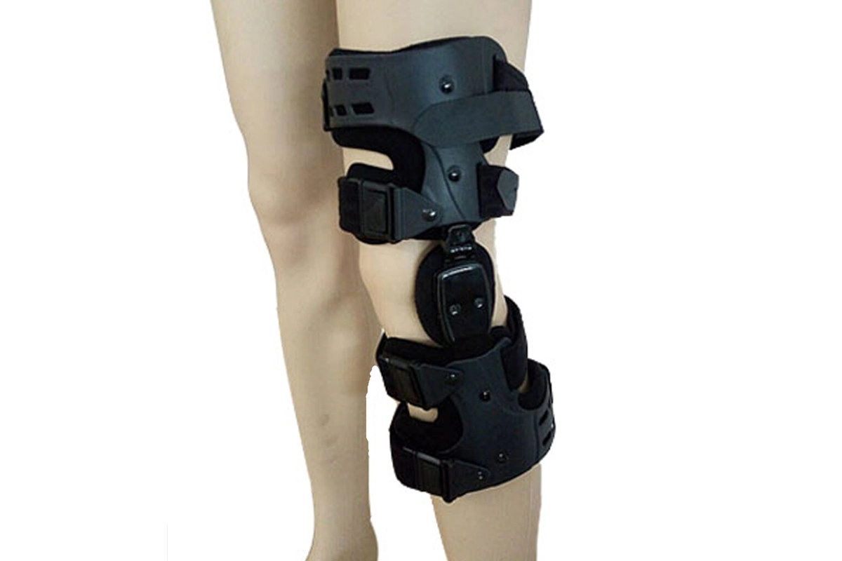 Immobilizzatori per ginocchio OA incernierati a scarico Tutori per artrosi gamba con norme FDA CE ISO 13485