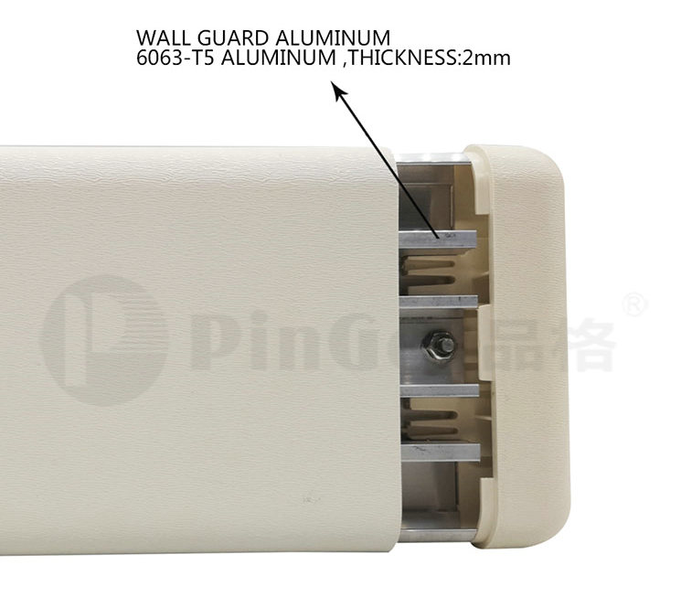 La protezione del binario del paraurti da parete da 4" (102 mm) si estende per 1" (25 mm) dalla parete