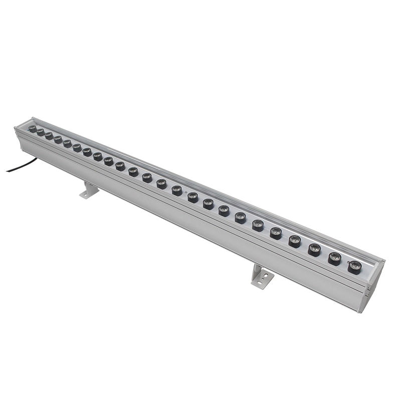 Wall Washer LED 24x3W IP65 con controller DMX