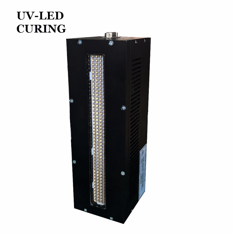 UV-LED CURING Raffreddamento ad acqua ad alta potenza Lampada UV LED 395nm personalizzata