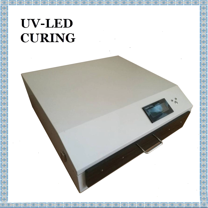 Sistema di esposizione con mascheratura UV per campioni di wafer