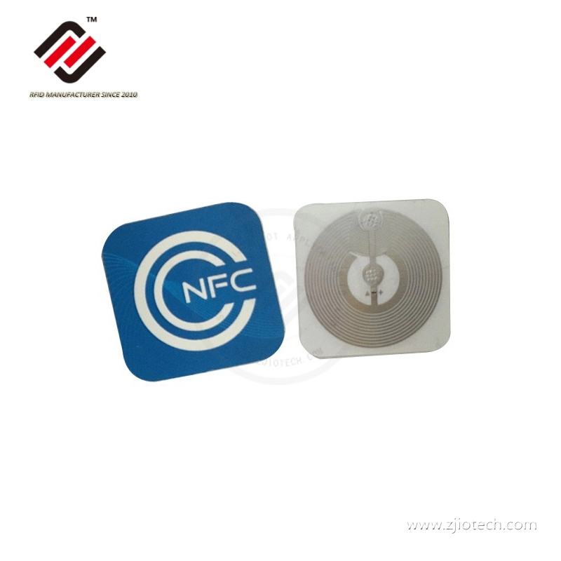 Carta stampata HF 13.56MHz NTAG213 Etichetta adesiva NFC