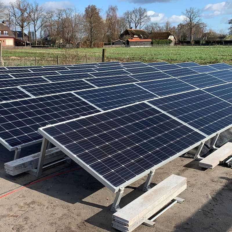 Sistema solare fotovoltaico mobile per tetto piano