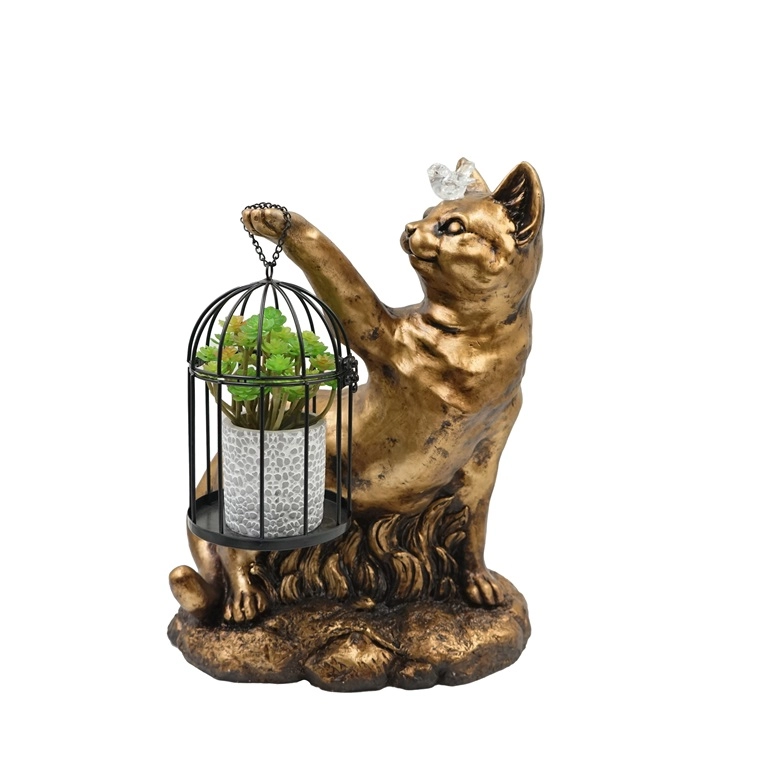 Statuetta gatto che gioca MGO con luce solare e gabbia