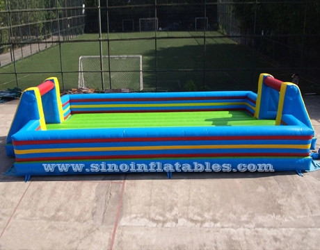 Campo da calcio gonfiabile per bambini di 10x5 m con pavimento a doppio strato per intrattenimenti di calcio