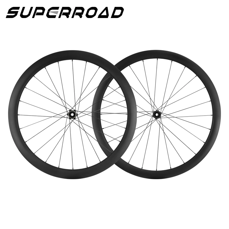 Le migliori ruote per bici da ghiaia in carbonio da 40/45 mm con freno a disco più largo