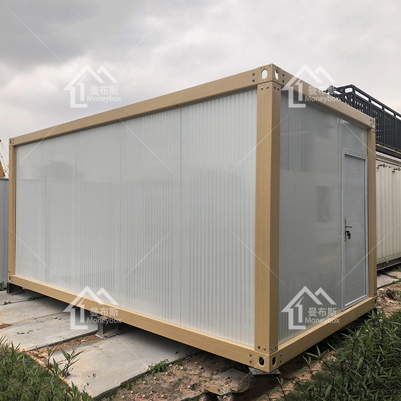 Design del capannone di stoccaggio con set di contenitori mobili per esterni